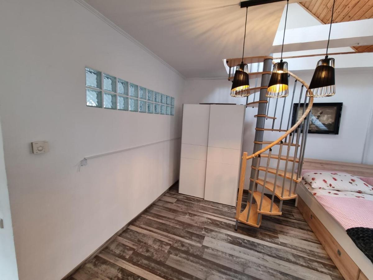 Pension Donaublick Grein 2 In Stifterstrasse 19A Esterno foto