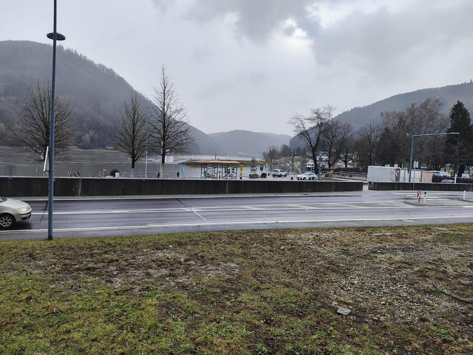 Pension Donaublick Grein 2 In Stifterstrasse 19A Esterno foto