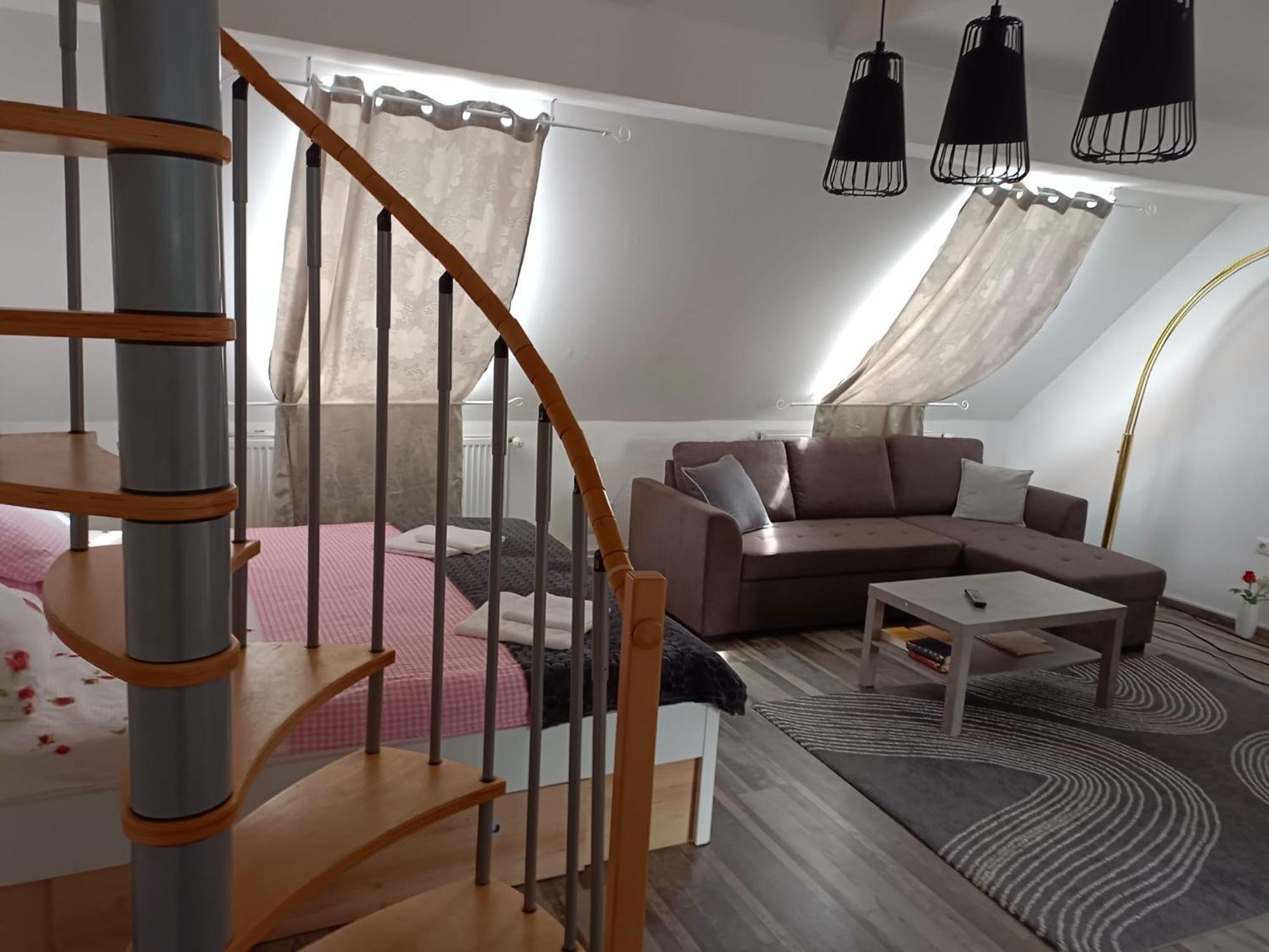 Pension Donaublick Grein 2 In Stifterstrasse 19A Esterno foto