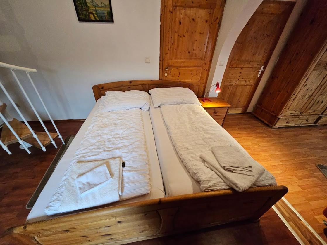 Pension Donaublick Grein 2 In Stifterstrasse 19A Esterno foto